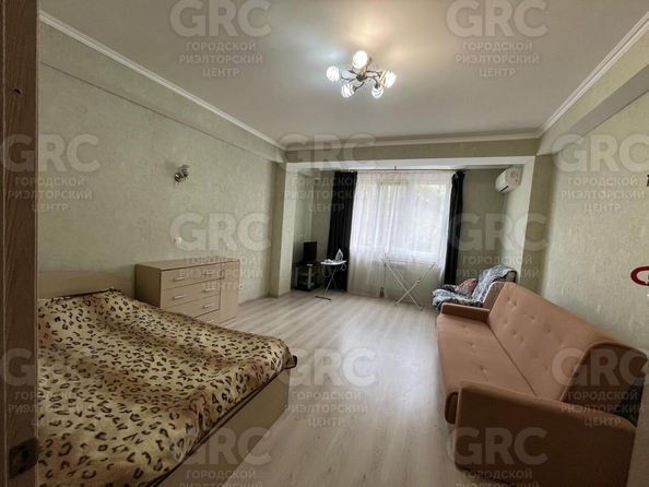 
   Продам 1-комнатную, 51 м², Плеханова ул, 53/16

. Фото 1.
