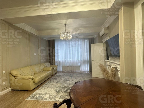 
  Продается 4-комн. квартира, 90 м², Войкова ул, д. 62/1
. Фото 5.