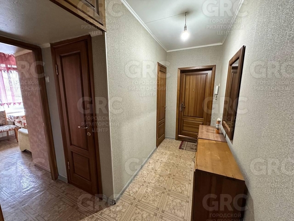 
  Продается 2-комн. квартира, 55 м², Альпийская ул, д. 15
. Фото 4.