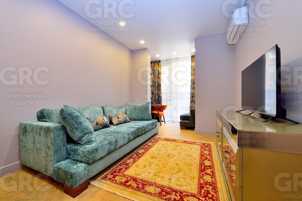 
  Продается 2-комн. квартира, 63 м², Трунова пер, д. 6к1
. Фото 2.