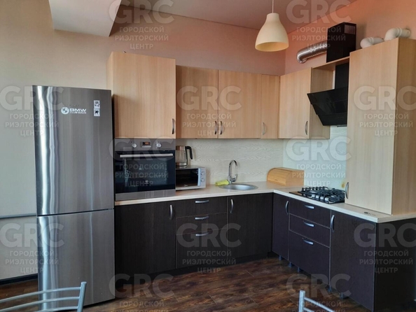
  Продается 1-комн. квартира, 47 м², Вишневая ул, д. 35
. Фото 3.