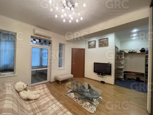 
  Продается 2-комн. квартира, 60 м², Конституции СССР ул, д. 22
. Фото 18.