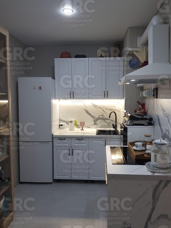 
  Продается 2-комн. квартира, 37 м², Тепличная ул, д. 79
. Фото 8.