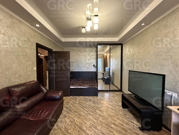 
  Продается 1-комн. квартира, 30 м², Парковая ул, д. 40
. Фото 2.