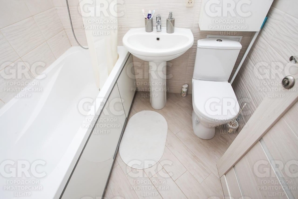 
   Продам 2-комнатную, 45 м², Новоселов ул, 11

. Фото 8.