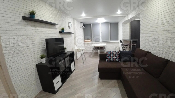 
  Продается 3-комн. квартира, 53.5 м², Роз ул, д. 37
. Фото 2.