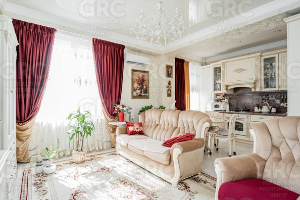 
  Продается 3-комн. квартира, 65.5 м², Альпийская ул, д. 82б
. Фото 1.