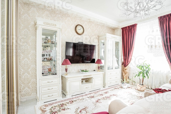 
  Продается 3-комн. квартира, 65.5 м², Альпийская ул, д. 82б
. Фото 3.