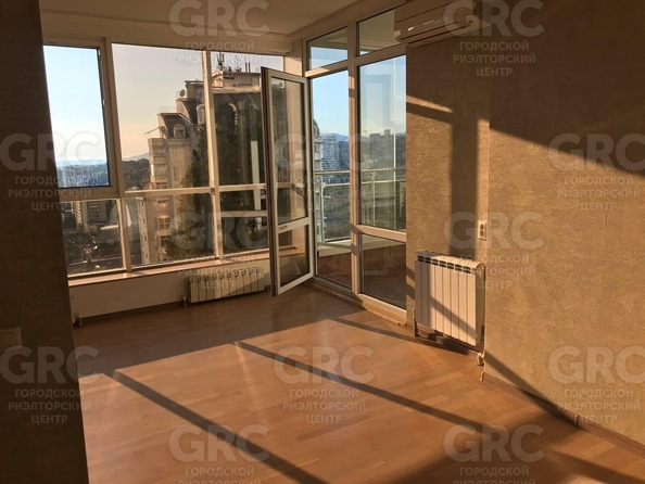 
  Продается 2-комн. квартира, 100 м², Первомайская ул, д. 19
. Фото 5.
