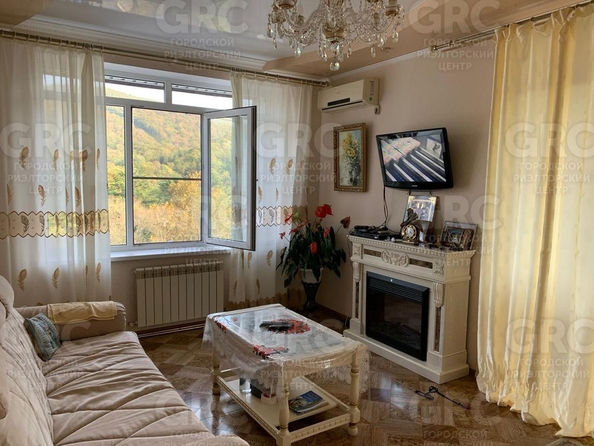 
  Продается 2-комн. квартира, 80 м², Чекменева ул, д. 11с2
. Фото 3.