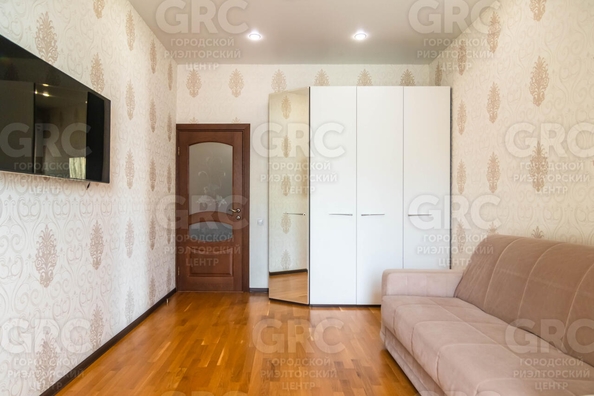 
  Продается 2-комн. квартира, 46 м², Параллельная ул
. Фото 10.