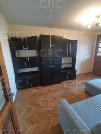
   Продам 2-комнатную, 49 м², Цюрупы ул, 10

. Фото 4.