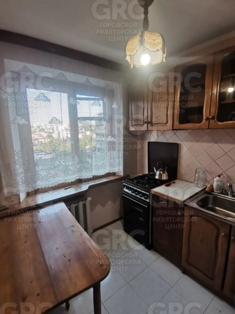
   Продам 2-комнатную, 49 м², Цюрупы ул, 10

. Фото 9.