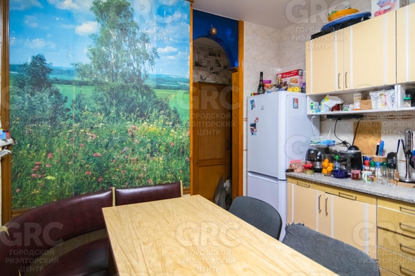 
   Продам 3-комнатную, 76 м², Пасечная ул, 61/2

. Фото 5.
