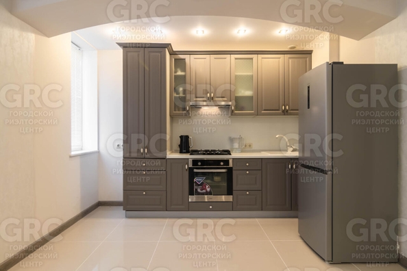 
  Продается 2-комн. квартира, 46 м², Пирогова ул, д. 50
. Фото 4.