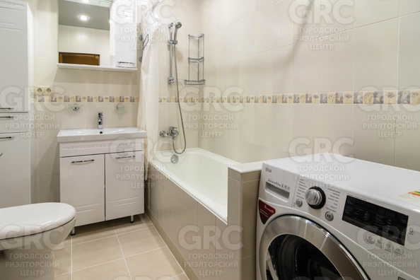 
  Продается 2-комн. квартира, 46 м², Пирогова ул, д. 50
. Фото 12.