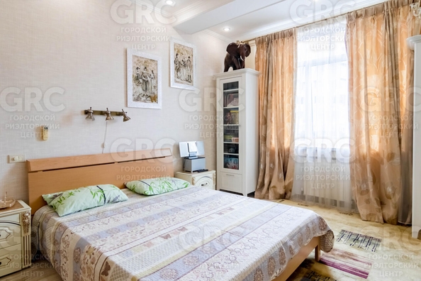 
  Продается 2-комн. квартира, 72 м², Грибоедова ул, д. 12а
. Фото 13.