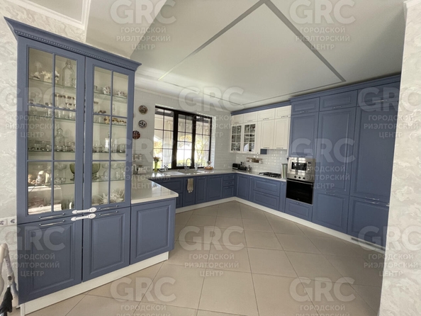 
  Продается дом, 300 м², Сочи
. Фото 13.