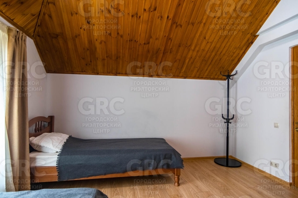 
   Продам дом, 240 м², Сочи

. Фото 21.