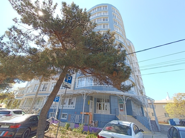 
  Продается 2-комн. квартира, 57 м², Кирова ул, д. 1
. Фото 23.