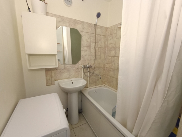 
   Продам 1-комнатную, 42 м², Ленина ул, 233

. Фото 8.