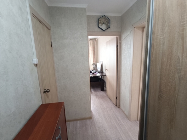 
   Продам 1-комнатную, 42 м², Ленина ул, 233

. Фото 17.