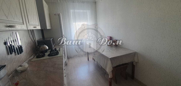 
  Продается 4-комн. квартира, 95 м², Парус мкр, д. 17
. Фото 4.