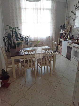 
  Продается 2-комн. квартира, 65.9 м², Суворова ул, д. 27к1
. Фото 9.