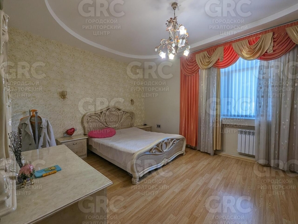 
  Продается 3-комн. квартира, 100 м², Анапская ул, д. 3/12
. Фото 12.