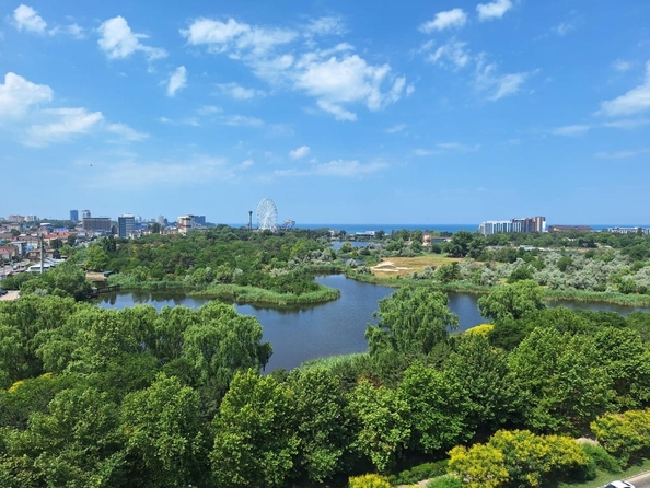 
  Продается 3-комн. квартира, 95 м², Симферопольское ш, д. 1А
. Фото 1.
