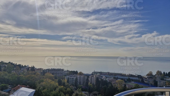 
  Продается 2-комн. квартира, 52 м², Бытха ул, д. 4/10а
. Фото 10.