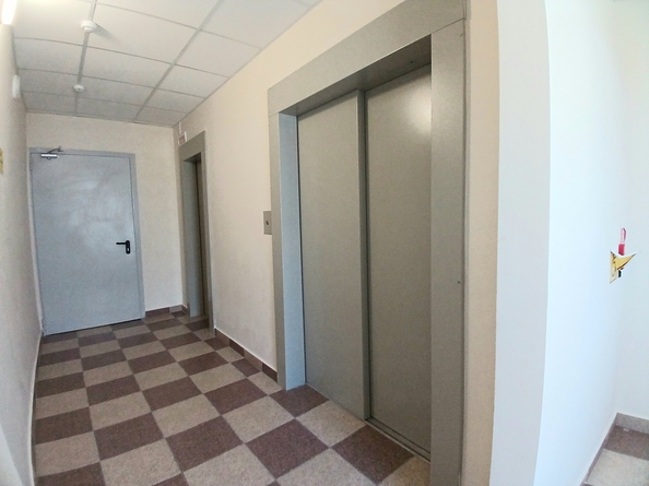 
  Продается 1-комн. квартира, 39 м², Адмирала Пустошкина ул, д. 22к12
. Фото 21.