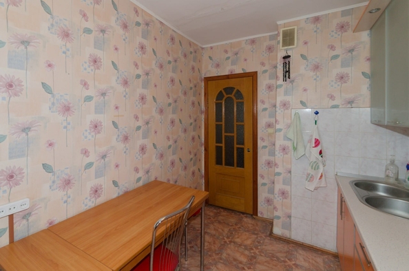 
  Продается 2-комн. квартира, 66 м², Крылова ул, д. 81
. Фото 8.