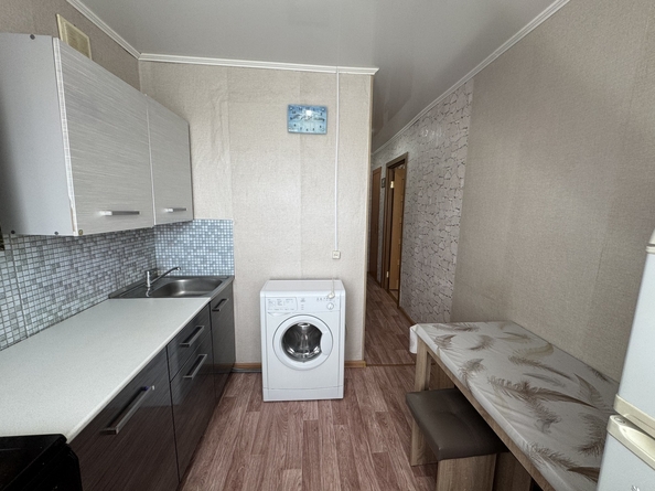 
  Продается 1-комн. квартира, 30 м², Крымская ул, д. 83
. Фото 8.