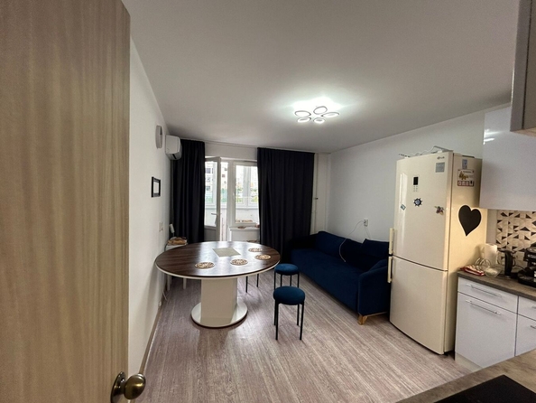 
  Продается 2-комн. квартира, 72 м², Адмирала Пустошкина ул, д. 16
. Фото 2.