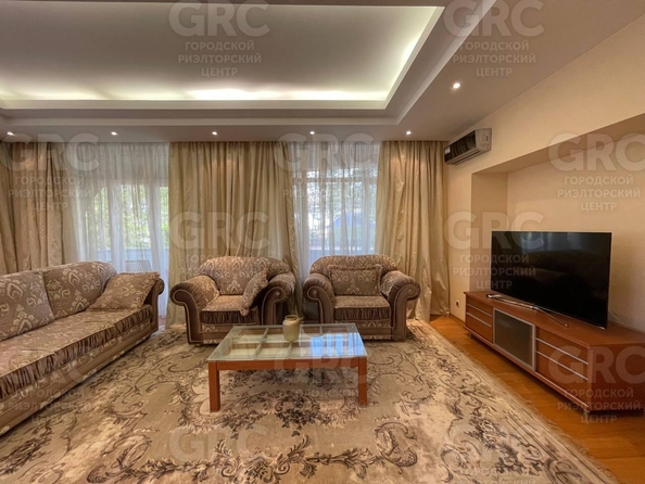 
  Продается 2-комн. квартира, 138 м², Депутатская ул, д. 2
. Фото 6.