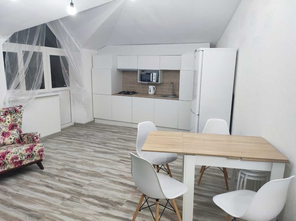 
  Продается 2-комн. квартира, 69 м², Крымская ул, д. 34
. Фото 1.