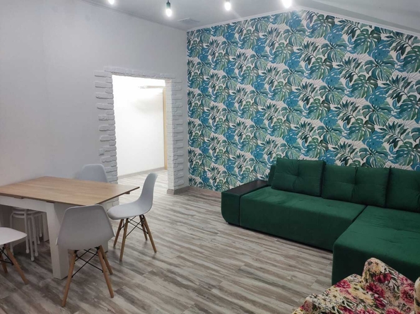 
  Продается 2-комн. квартира, 69 м², Крымская ул, д. 34
. Фото 3.