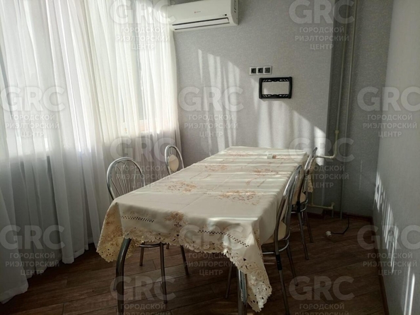 
  Продается 3-комн. квартира, 72 м², Крымская ул, д. 36
. Фото 2.