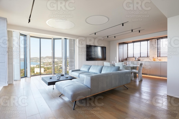 
  Продается 2-комнатный апартамент, 140.6 м², Виноградная ул, д. 4
. Фото 1.