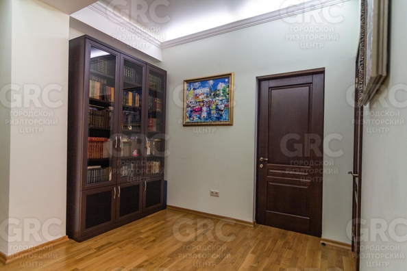 
  Продается 3-комн. квартира, 156 м², Учительская ул, д. 18а
. Фото 7.
