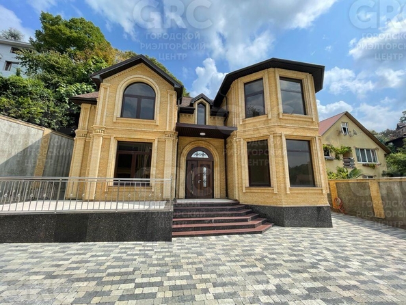 
  Продается дом, 250 м², Сочи
. Фото 2.