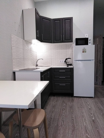 
  Продается 1-комн. квартира, 49 м², Крымская ул
. Фото 3.