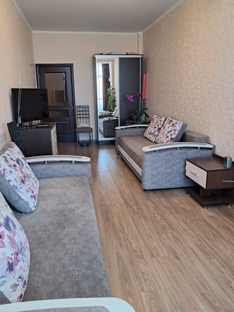 
  Продается 1-комн. квартира, 46 м², Крымская ул
. Фото 4.