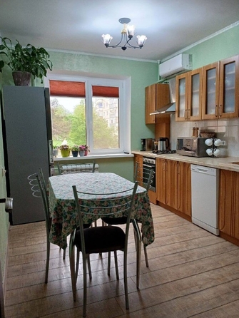 
  Продается 3-комн. квартира, 62 м², Парус мкр
. Фото 1.