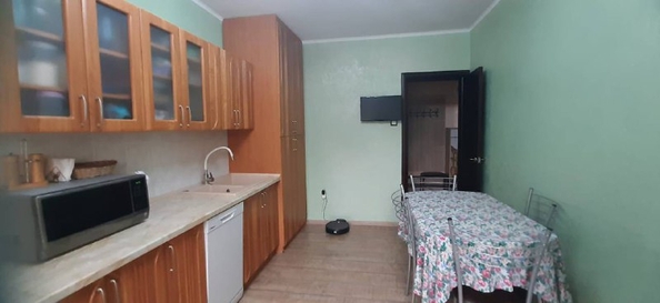 
  Продается 3-комн. квартира, 62 м², Парус мкр
. Фото 10.