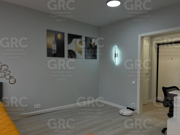 
  Продается 1-комн. квартира, 28.1 м², Искры ул, д. 62
. Фото 12.