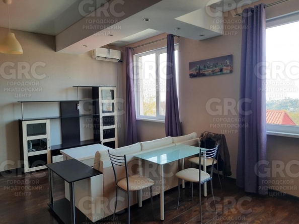 
  Продается 1-комн. квартира, 47 м², Вишневая ул, д. 35
. Фото 1.