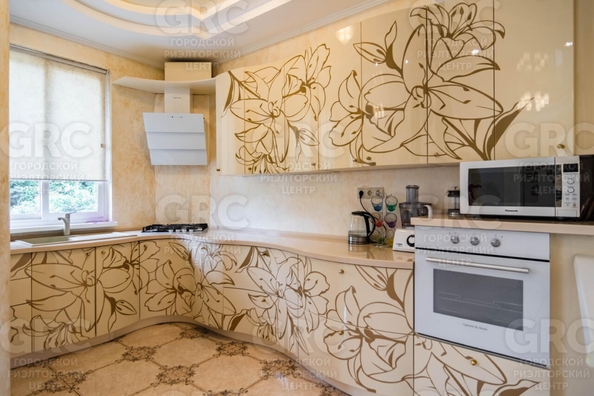 
  Продается дом, 305.8 м², Сочи
. Фото 10.