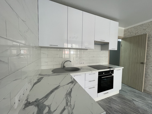 
  Продается 2-комн. квартира, 65 м², Адмирала Пустошкина ул, д. 22к10
. Фото 2.